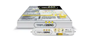 Una confezione e un tubetto di malta strutturale Triplezero, ideali per proteggere le case dall'umidità.